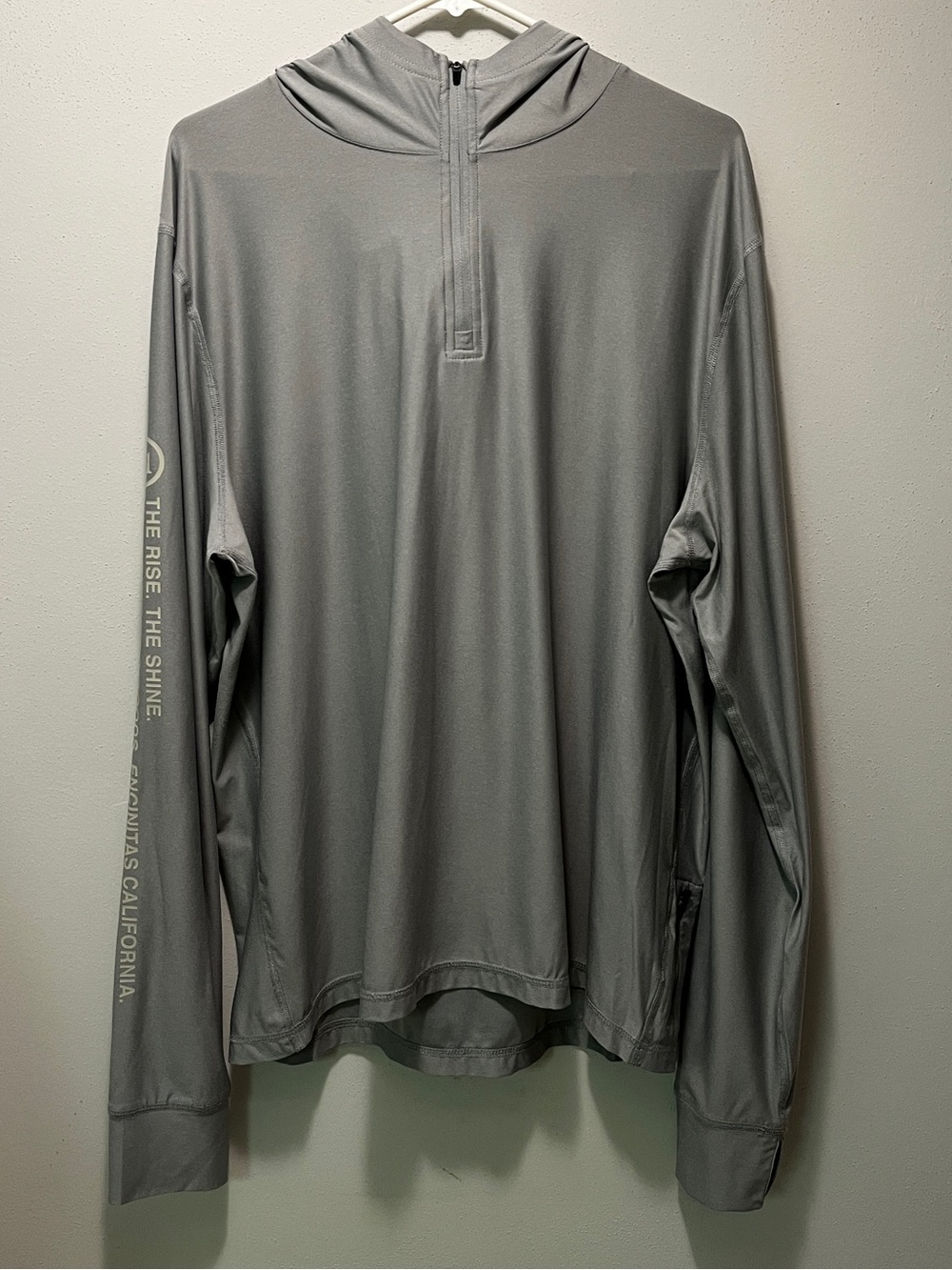 Vuori Men's Uluwatu Long-Sleeve Lightweight Hoodie